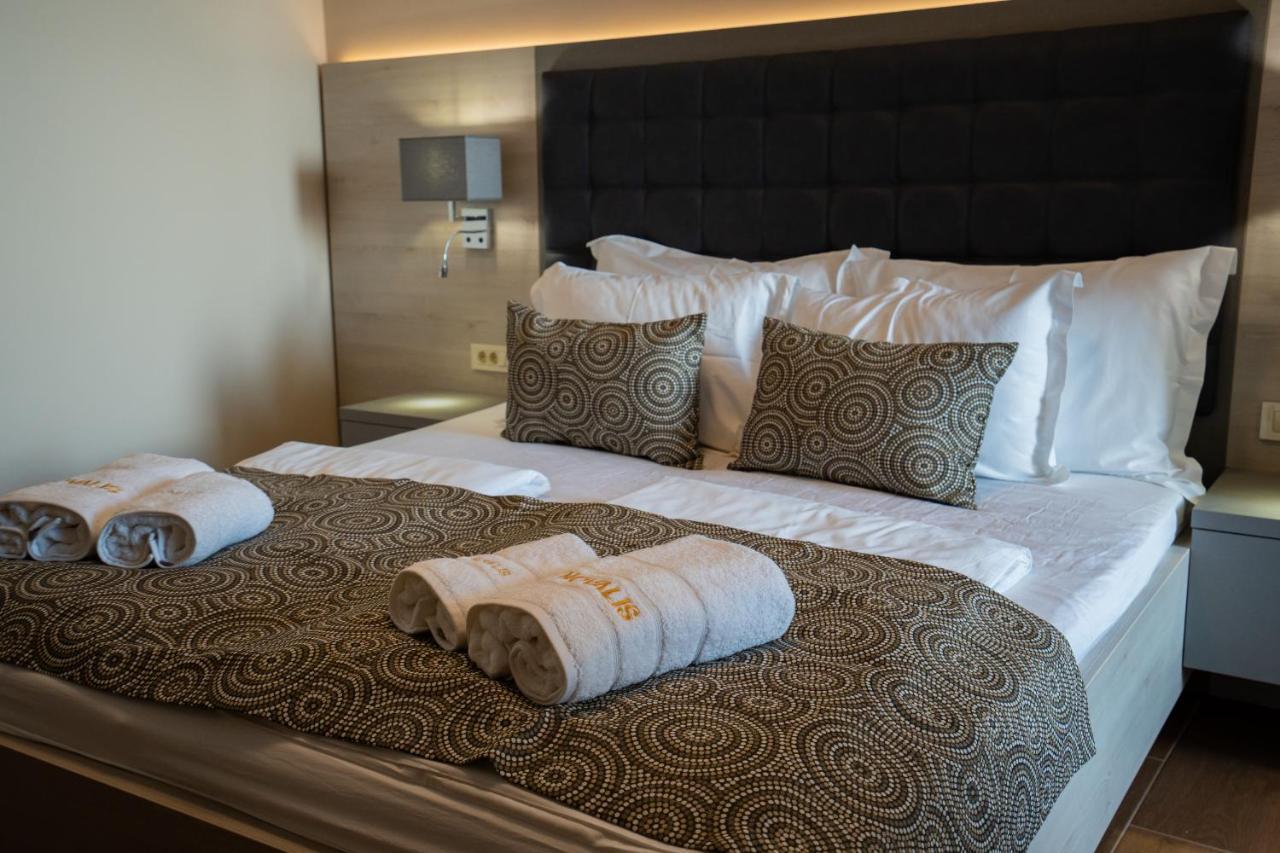 Bed&Breakfast Novalis Novalja Dış mekan fotoğraf